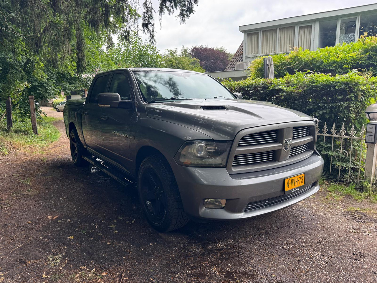 Dodge Ram 1500 5.7 V8 4X4 Crew Cab 5'7 Sport LPG 2012 248.406 km 4-VVH-73 - Pick-up: slika Dodge Ram 1500 5.7 V8 4X4 Crew Cab 5'7 Sport LPG 2012 248.406 km 4-VVH-73 - Pick-up Dodge Ram 1500 5.7 V8 4X4 Crew Cab 5'7 Sport LPG 2012 248.406 km 4-VVH-73 - Pick-up: slika Dodge Ram 1500 5.7 V8 4X4 Crew Cab 5'7 Sport LPG 2012 248.406 km 4-VVH-73 - Pick-up