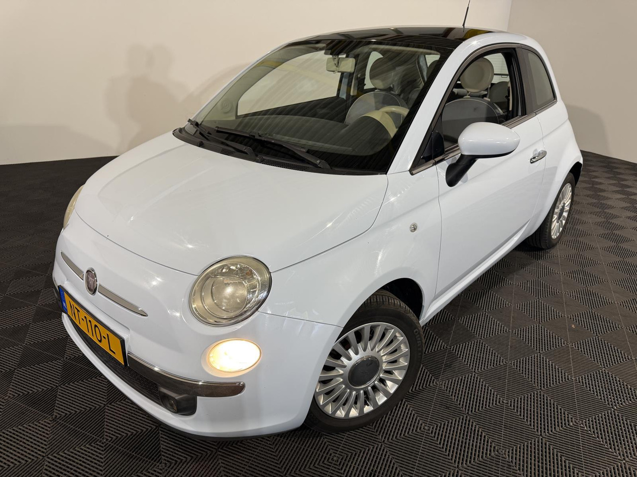 Fiat | 500 | 1.2 Naked | 2008 | 184.331 km | NT110L | Geen oordeel - Hatchback: slika  Fiat | 500 | 1.2 Naked | 2008 | 184.331 km | NT110L | Geen oordeel - Hatchback Fiat | 500 | 1.2 Naked | 2008 | 184.331 km | NT110L | Geen oordeel - Hatchback: slika  Fiat | 500 | 1.2 Naked | 2008 | 184.331 km | NT110L | Geen oordeel - Hatchback
