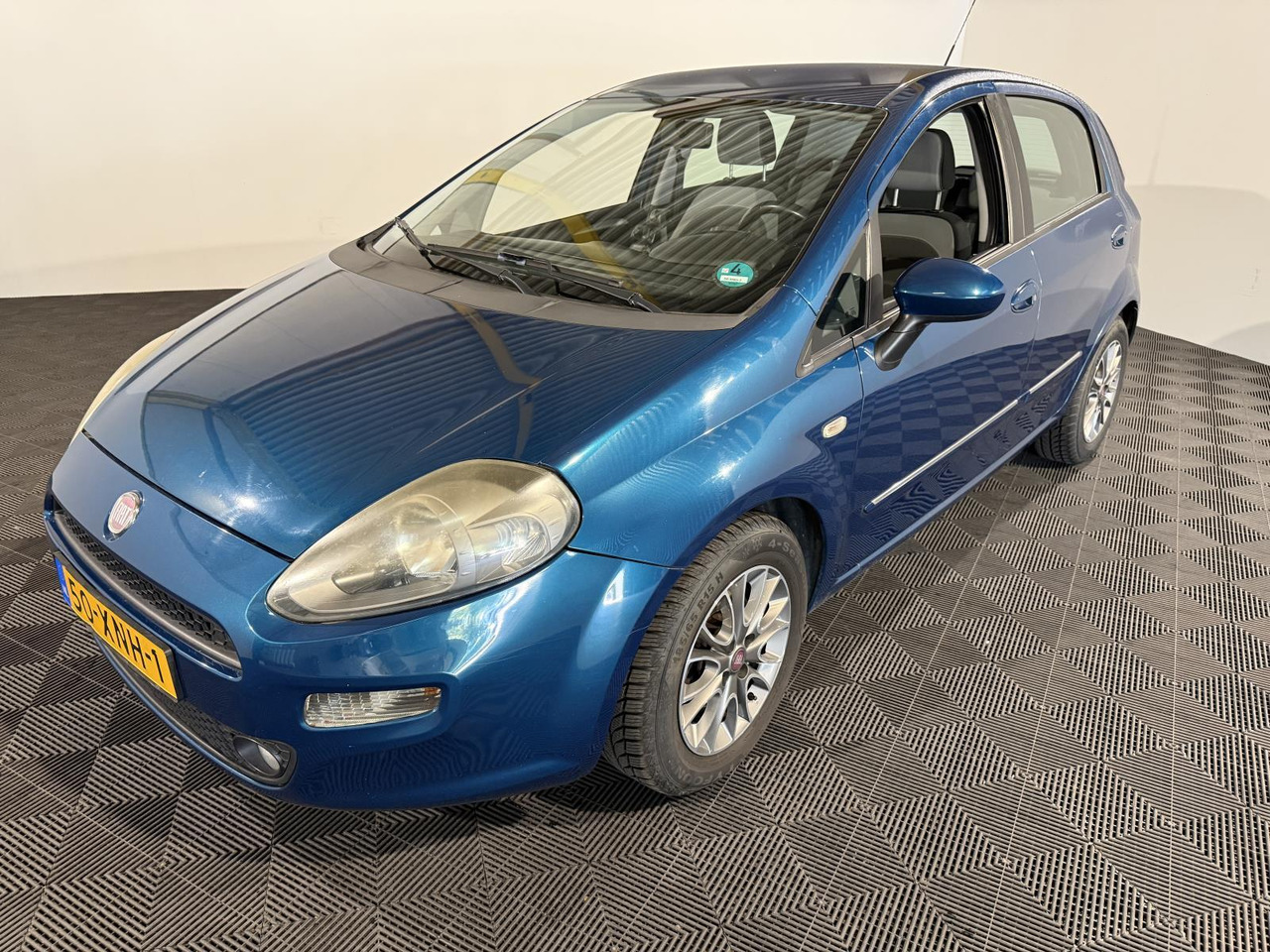 Fiat Punto Evo 1.3 M-Jet Easy | 2012 | 229.305 km | 50-XNH-1 - Hatchback: slika Fiat Punto Evo 1.3 M-Jet Easy | 2012 | 229.305 km | 50-XNH-1 - Hatchback Fiat Punto Evo 1.3 M-Jet Easy | 2012 | 229.305 km | 50-XNH-1 - Hatchback: slika Fiat Punto Evo 1.3 M-Jet Easy | 2012 | 229.305 km | 50-XNH-1 - Hatchback
