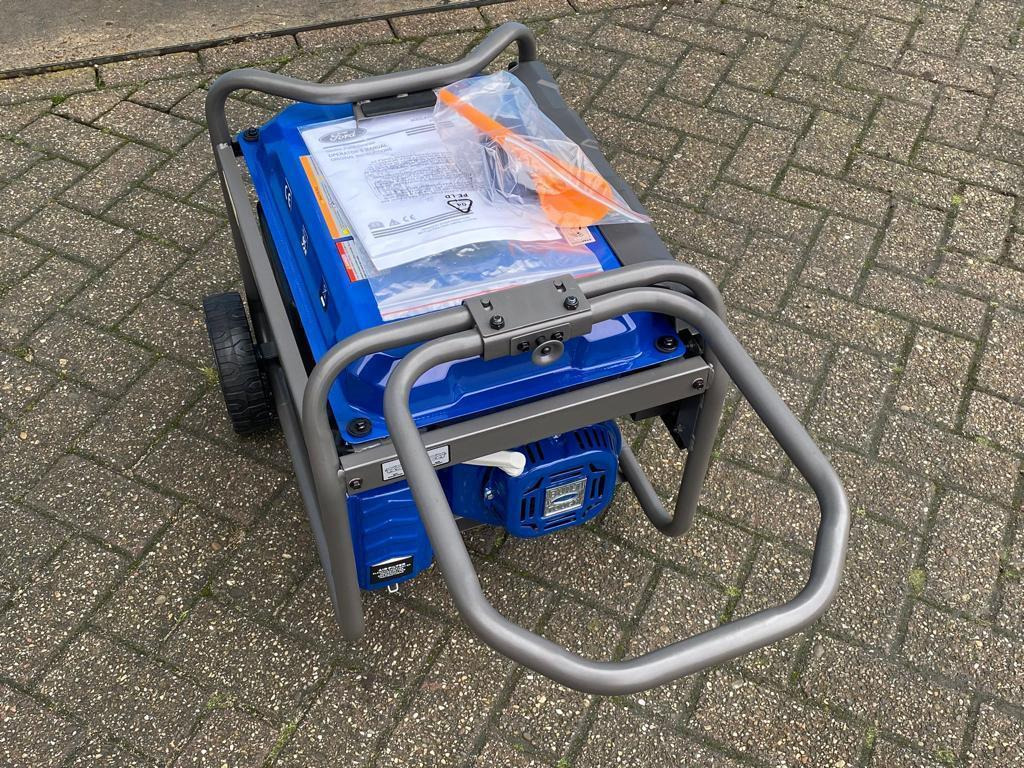 Ford FG4050 Benzine Generator - Generatorski set: slika Ford FG4050 Benzine Generator - Generatorski set Ford FG4050 Benzine Generator - Generatorski set: slika Ford FG4050 Benzine Generator - Generatorski set