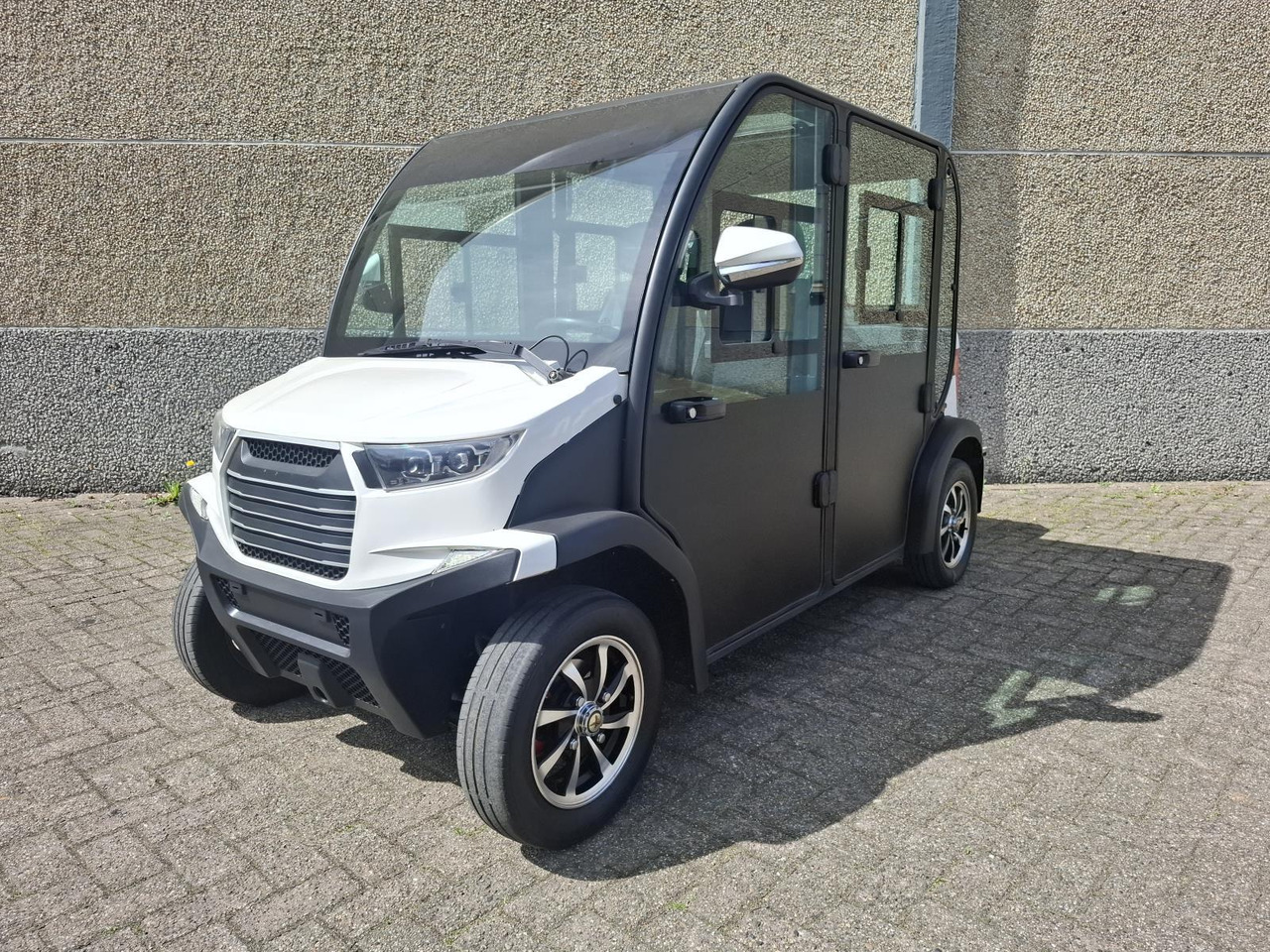 Italcar L4S E-Shuttle 4-zits Elektrische Golfkar (2021) - Vozilo za golf terene: slika Italcar L4S E-Shuttle 4-zits Elektrische Golfkar (2021) - Vozilo za golf terene Italcar L4S E-Shuttle 4-zits Elektrische Golfkar (2021) - Vozilo za golf terene: slika Italcar L4S E-Shuttle 4-zits Elektrische Golfkar (2021) - Vozilo za golf terene