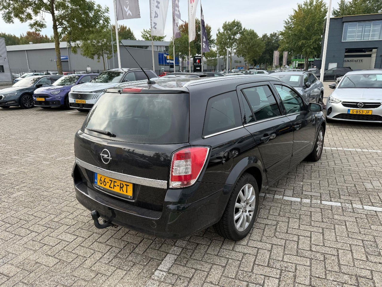 Opel Astra Wagon 1.6 Executive | 2008 | 202.165 km | 66ZFRT | NAP: Logisch - Automobil: slika  Opel Astra Wagon 1.6 Executive | 2008 | 202.165 km | 66ZFRT | NAP: Logisch - Automobil Opel Astra Wagon 1.6 Executive | 2008 | 202.165 km | 66ZFRT | NAP: Logisch - Automobil: slika  Opel Astra Wagon 1.6 Executive | 2008 | 202.165 km | 66ZFRT | NAP: Logisch - Automobil