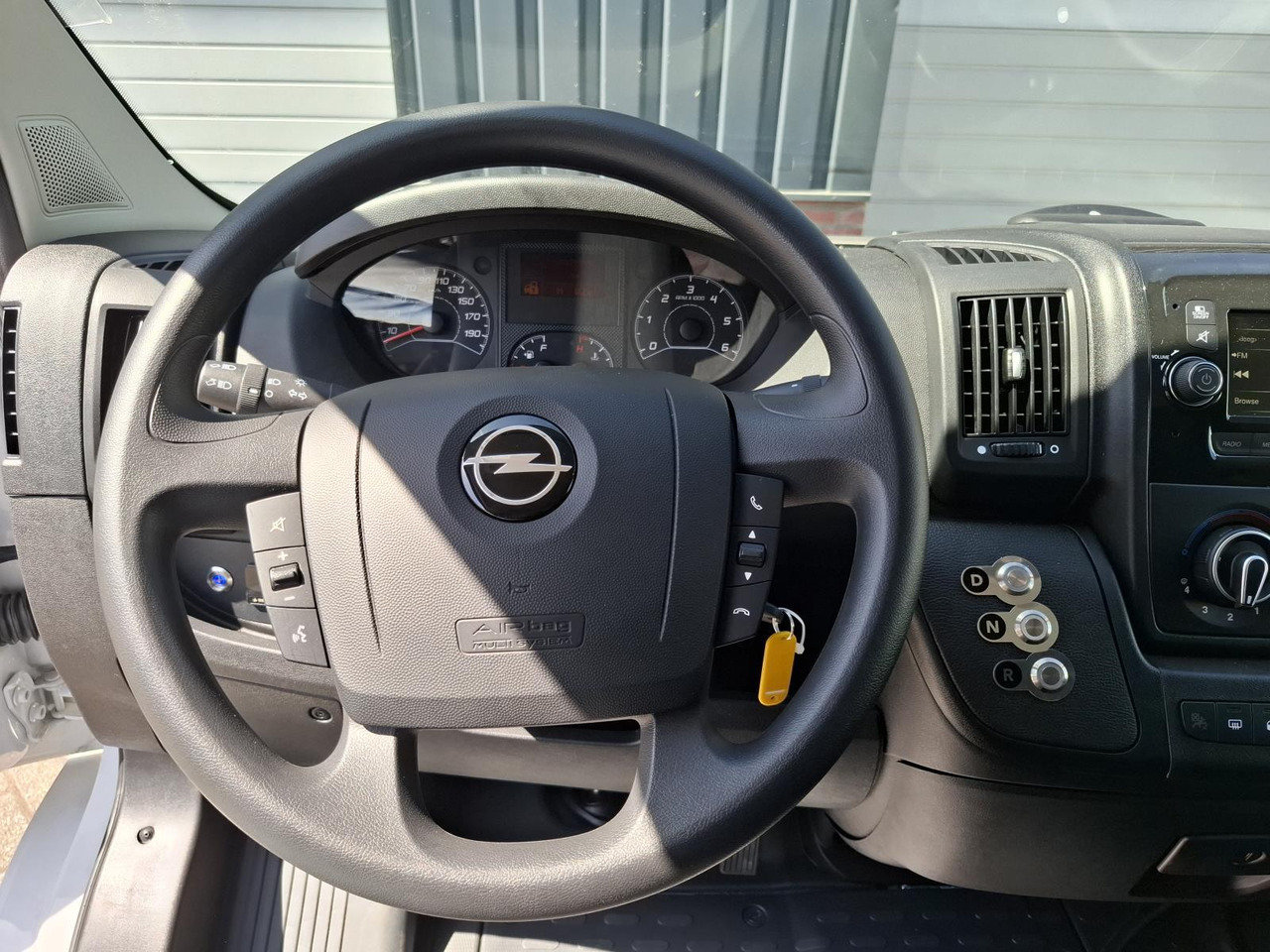 Opel Movano-E L2H2 | 2023 | 82 km | VVF-75-P - Furgon, Električno dostavno vozilo: slika Opel Movano-E L2H2 | 2023 | 82 km | VVF-75-P - Furgon, Električno dostavno vozilo Opel Movano-E L2H2 | 2023 | 82 km | VVF-75-P - Furgon, Električno dostavno vozilo: slika Opel Movano-E L2H2 | 2023 | 82 km | VVF-75-P - Furgon, Električno dostavno vozilo