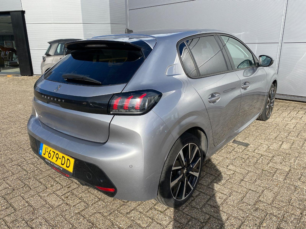 Peugeot 208 1.2 PureTech Allure | 2020 | 95.990 km | J679DD | NAP: Logisch - Hatchback: slika  Peugeot 208 1.2 PureTech Allure | 2020 | 95.990 km | J679DD | NAP: Logisch - Hatchback Peugeot 208 1.2 PureTech Allure | 2020 | 95.990 km | J679DD | NAP: Logisch - Hatchback: slika  Peugeot 208 1.2 PureTech Allure | 2020 | 95.990 km | J679DD | NAP: Logisch - Hatchback