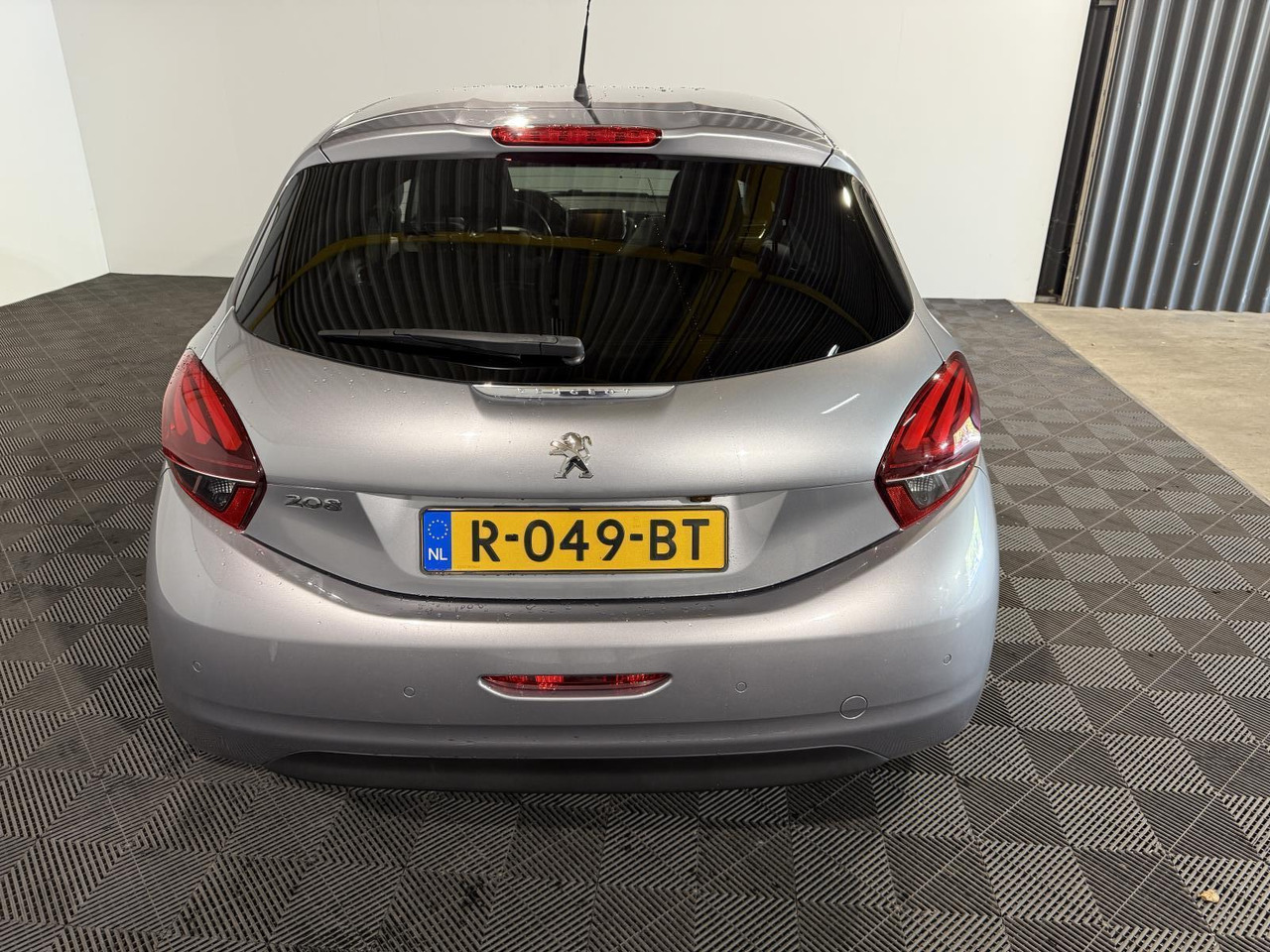 Peugeot | 208 | 1.5 BlueHDi Blue Lease Allure | 2019 | 183.354 km | R049BT | Geen oordeel - Hatchback: slika Peugeot | 208 | 1.5 BlueHDi Blue Lease Allure | 2019 | 183.354 km | R049BT | Geen oordeel - Hatchback Peugeot | 208 | 1.5 BlueHDi Blue Lease Allure | 2019 | 183.354 km | R049BT | Geen oordeel - Hatchback: slika Peugeot | 208 | 1.5 BlueHDi Blue Lease Allure | 2019 | 183.354 km | R049BT | Geen oordeel - Hatchback