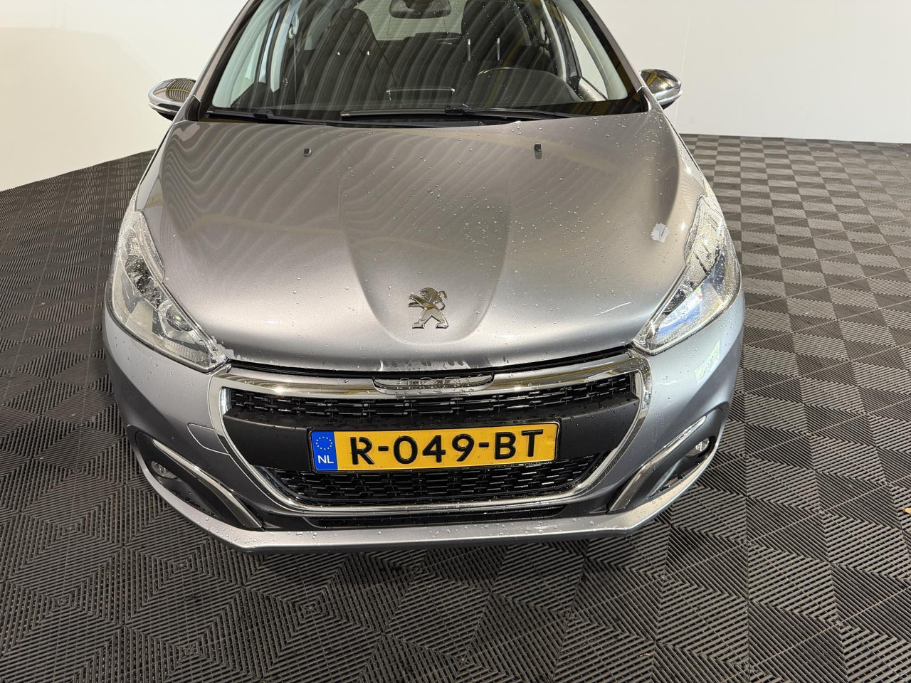 Peugeot | 208 | 1.5 BlueHDi Blue Lease Allure | 2019 | 183.354 km | R049BT | Geen oordeel - Hatchback: slika Peugeot | 208 | 1.5 BlueHDi Blue Lease Allure | 2019 | 183.354 km | R049BT | Geen oordeel - Hatchback Peugeot | 208 | 1.5 BlueHDi Blue Lease Allure | 2019 | 183.354 km | R049BT | Geen oordeel - Hatchback: slika Peugeot | 208 | 1.5 BlueHDi Blue Lease Allure | 2019 | 183.354 km | R049BT | Geen oordeel - Hatchback