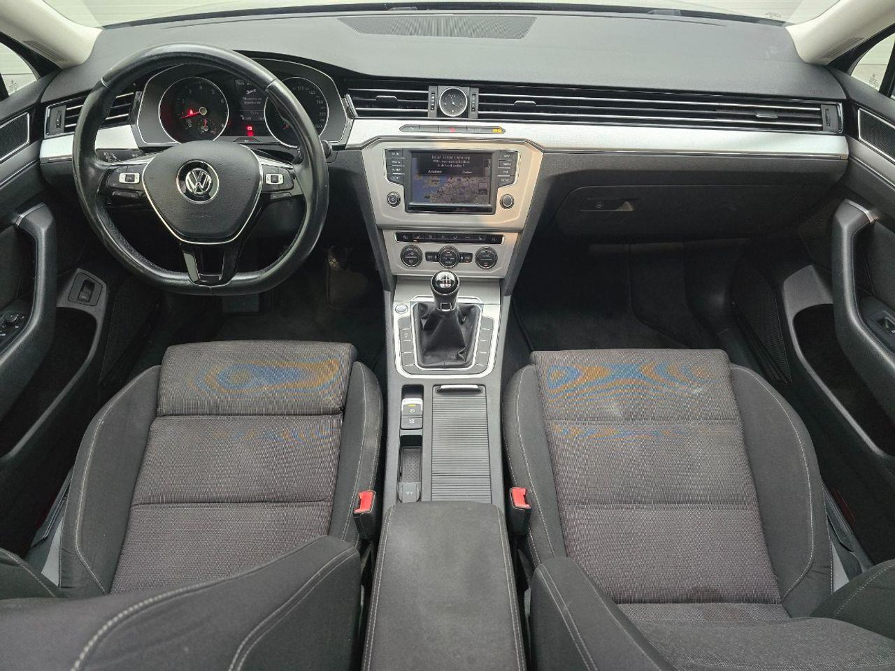 Volkswagen Passat Variant 1.4 TSI Connected Series | 2016 | 185.369 km | JX576P | NAP: Logisch - Automobil: slika Volkswagen Passat Variant 1.4 TSI Connected Series | 2016 | 185.369 km | JX576P | NAP: Logisch - Automobil Volkswagen Passat Variant 1.4 TSI Connected Series | 2016 | 185.369 km | JX576P | NAP: Logisch - Automobil: slika Volkswagen Passat Variant 1.4 TSI Connected Series | 2016 | 185.369 km | JX576P | NAP: Logisch - Automobil