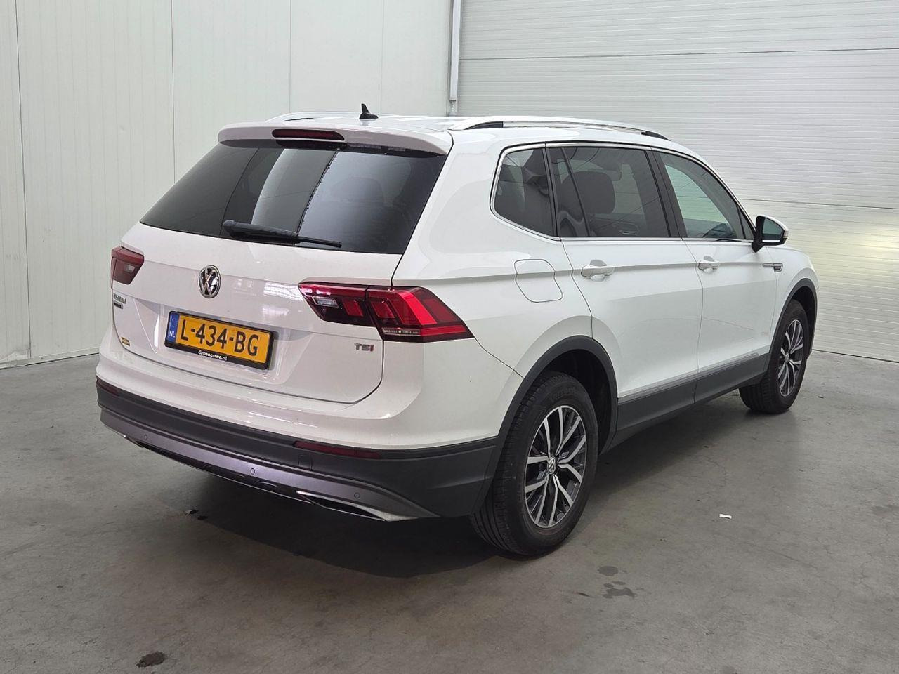 Volkswagen Tiguan Allspace 1.4 TSI Comfortline 7p. | 2018 | 61.180 km | L434BG | NAP: Geen oordeel - SUV: slika Volkswagen Tiguan Allspace 1.4 TSI Comfortline 7p. | 2018 | 61.180 km | L434BG | NAP: Geen oordeel - SUV Volkswagen Tiguan Allspace 1.4 TSI Comfortline 7p. | 2018 | 61.180 km | L434BG | NAP: Geen oordeel - SUV: slika Volkswagen Tiguan Allspace 1.4 TSI Comfortline 7p. | 2018 | 61.180 km | L434BG | NAP: Geen oordeel - SUV