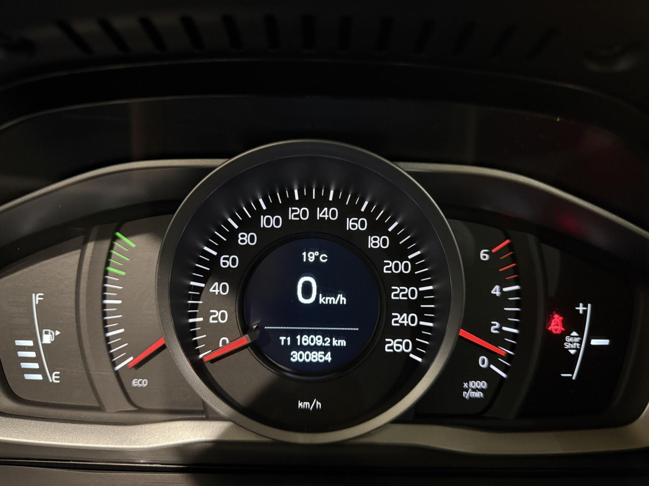 Volvo | V60 | 2.0 D4 Kinetic | 2015 | 300.854 km | GD145P | Logisch - Automobil: slika Volvo | V60 | 2.0 D4 Kinetic | 2015 | 300.854 km | GD145P | Logisch - Automobil Volvo | V60 | 2.0 D4 Kinetic | 2015 | 300.854 km | GD145P | Logisch - Automobil: slika Volvo | V60 | 2.0 D4 Kinetic | 2015 | 300.854 km | GD145P | Logisch - Automobil