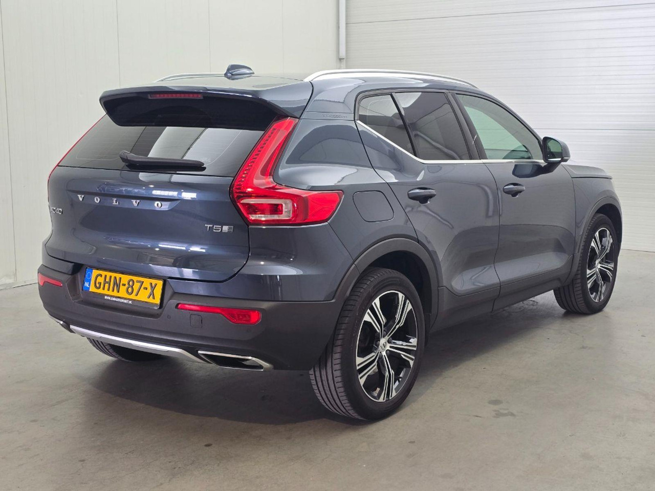 Volvo XC40 1.5 T5 Twin Engine Inscription | 2020 | 100.805 km | Automaat | GHN87X | NAP: Geen oordeel - SUV: slika Volvo XC40 1.5 T5 Twin Engine Inscription | 2020 | 100.805 km | Automaat | GHN87X | NAP: Geen oordeel - SUV Volvo XC40 1.5 T5 Twin Engine Inscription | 2020 | 100.805 km | Automaat | GHN87X | NAP: Geen oordeel - SUV: slika Volvo XC40 1.5 T5 Twin Engine Inscription | 2020 | 100.805 km | Automaat | GHN87X | NAP: Geen oordeel - SUV