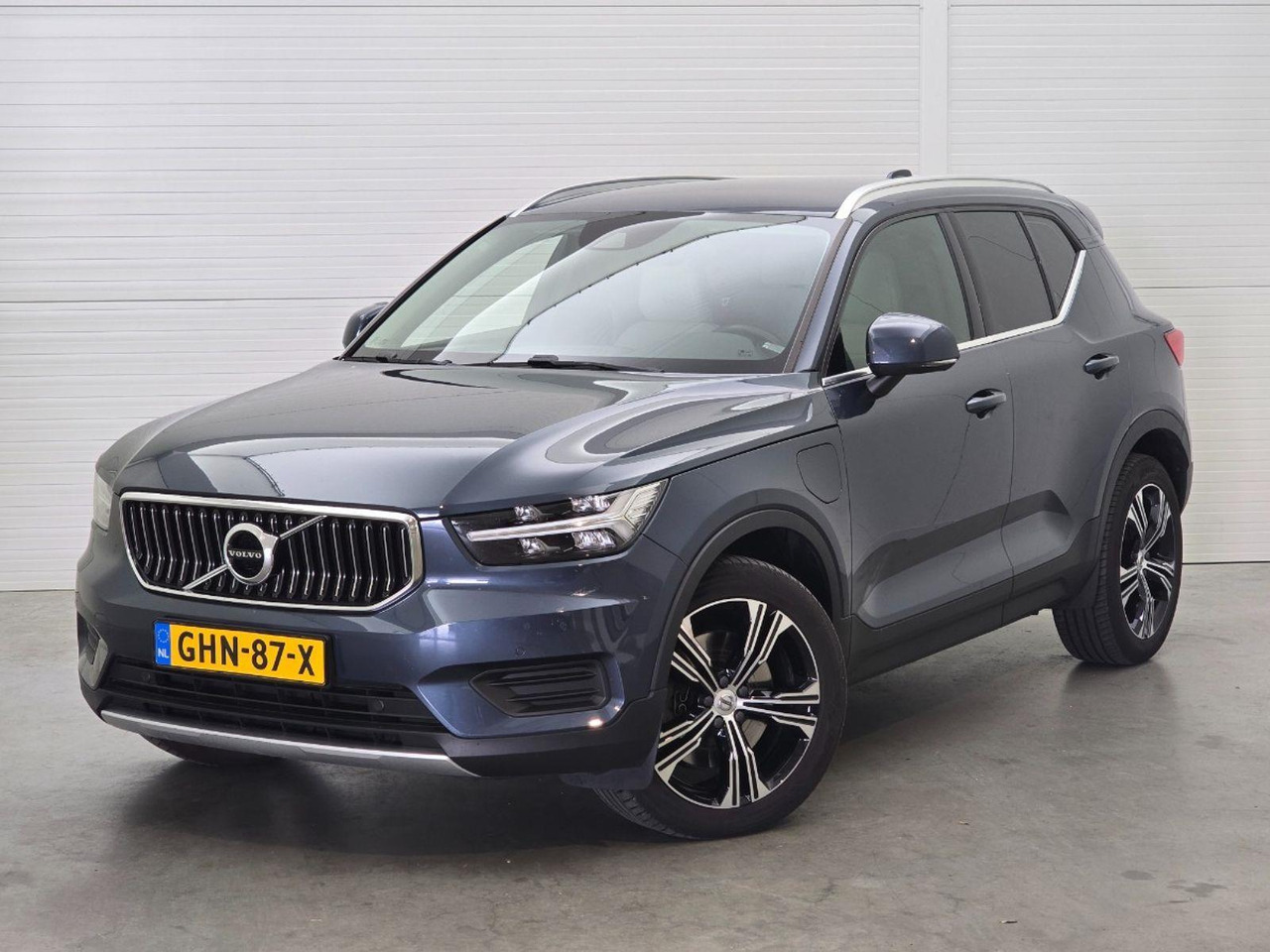 Volvo XC40 1.5 T5 Twin Engine Inscription | 2020 | 100.805 km | Automaat | GHN87X | NAP: Geen oordeel - SUV: slika Volvo XC40 1.5 T5 Twin Engine Inscription | 2020 | 100.805 km | Automaat | GHN87X | NAP: Geen oordeel - SUV Volvo XC40 1.5 T5 Twin Engine Inscription | 2020 | 100.805 km | Automaat | GHN87X | NAP: Geen oordeel - SUV: slika Volvo XC40 1.5 T5 Twin Engine Inscription | 2020 | 100.805 km | Automaat | GHN87X | NAP: Geen oordeel - SUV