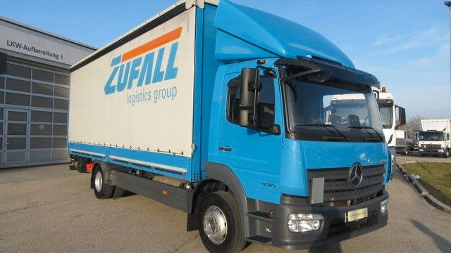 Mercedes-Benz 1530L Pr.LBW, beidseite Schiebeplane - Kamion s ceradom: slika Mercedes-Benz 1530L Pr.LBW, beidseite Schiebeplane - Kamion s ceradom Mercedes-Benz 1530L Pr.LBW, beidseite Schiebeplane - Kamion s ceradom: slika Mercedes-Benz 1530L Pr.LBW, beidseite Schiebeplane - Kamion s ceradom