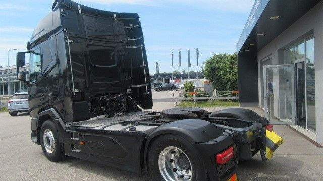 DAF XF 530 Kipphydraulik, Intarder,.. - Tegljač: slika DAF XF 530 Kipphydraulik, Intarder,.. - Tegljač DAF XF 530 Kipphydraulik, Intarder,.. - Tegljač: slika DAF XF 530 Kipphydraulik, Intarder,.. - Tegljač