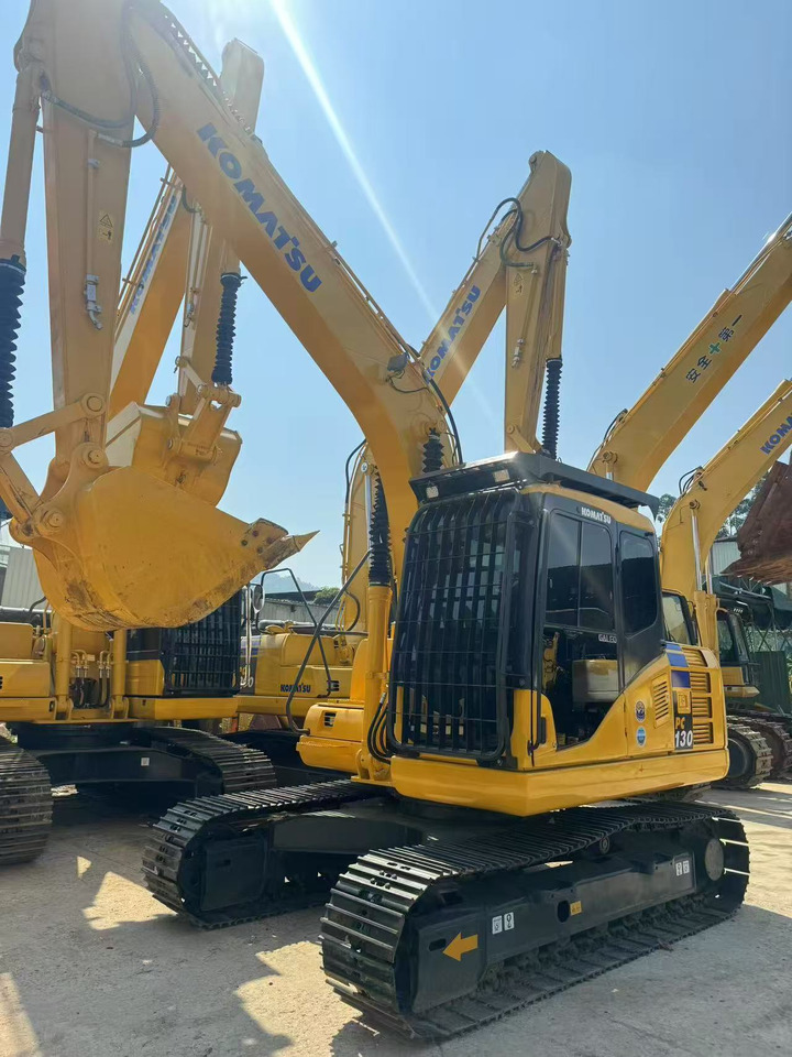 KOMATSU PC130-7 - Bager gusjeničar: slika KOMATSU PC130-7 - Bager gusjeničar KOMATSU PC130-7 - Bager gusjeničar: slika KOMATSU PC130-7 - Bager gusjeničar