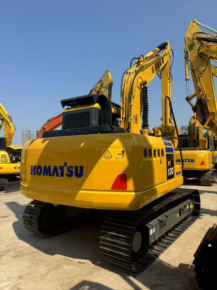 KOMATSU PC130-7 - Bager gusjeničar: slika KOMATSU PC130-7 - Bager gusjeničar KOMATSU PC130-7 - Bager gusjeničar: slika KOMATSU PC130-7 - Bager gusjeničar