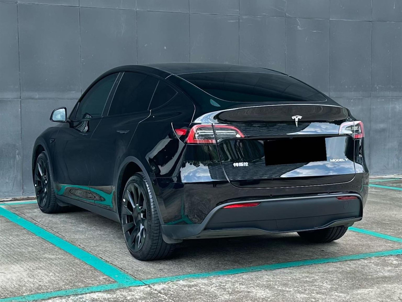 TESLA MODEL Y - Automobil: slika TESLA MODEL Y - Automobil TESLA MODEL Y - Automobil: slika TESLA MODEL Y - Automobil
