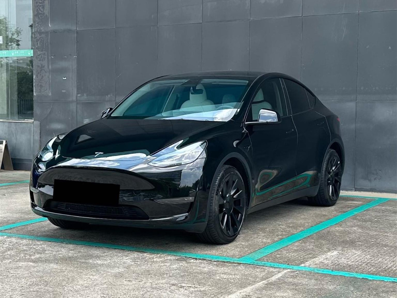 TESLA MODEL Y - Automobil: slika TESLA MODEL Y - Automobil TESLA MODEL Y - Automobil: slika TESLA MODEL Y - Automobil