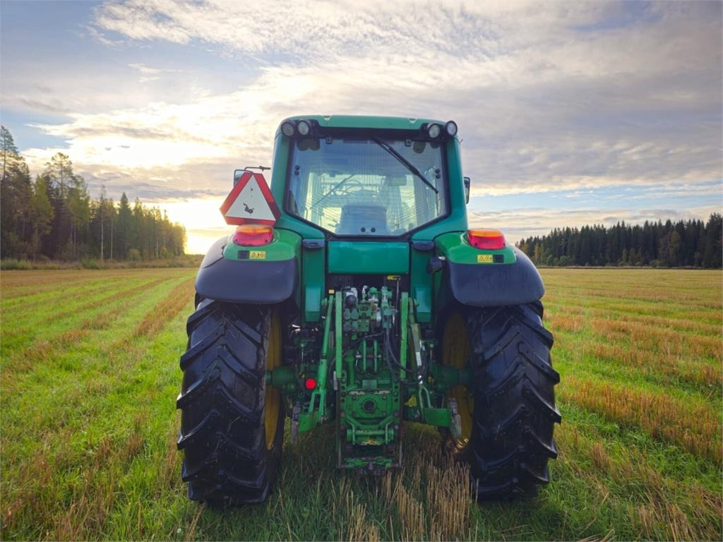 John Deere 6420S AP Premium Plus 50km/h - Traktor: slika John Deere 6420S AP Premium Plus 50km/h - Traktor John Deere 6420S AP Premium Plus 50km/h - Traktor: slika John Deere 6420S AP Premium Plus 50km/h - Traktor