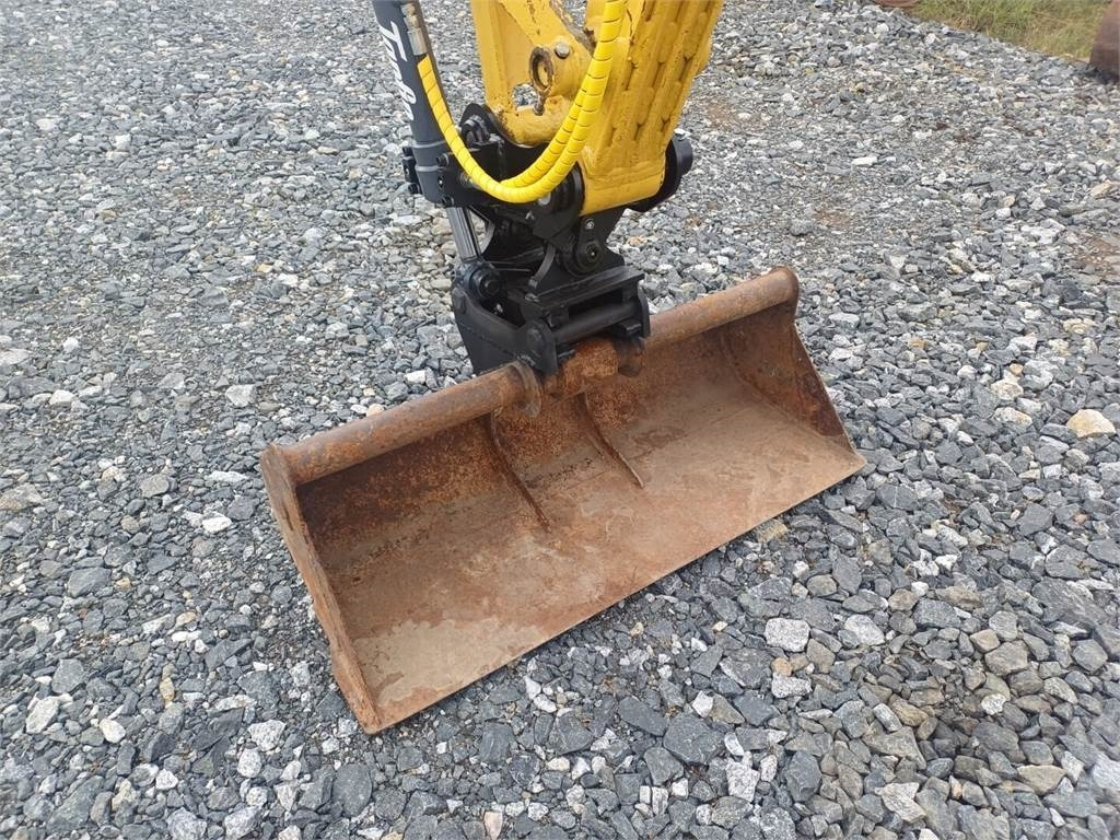 Komatsu PC50mr2 kallistuvalla liittimellä - Mini bager: slika Komatsu PC50mr2 kallistuvalla liittimellä - Mini bager Komatsu PC50mr2 kallistuvalla liittimellä - Mini bager: slika Komatsu PC50mr2 kallistuvalla liittimellä - Mini bager