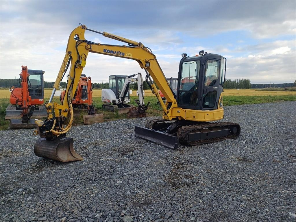 Komatsu pc50mr-2 Engcon pyörittäjällä - Mini bager: slika Komatsu pc50mr-2 Engcon pyörittäjällä - Mini bager Komatsu pc50mr-2 Engcon pyörittäjällä - Mini bager: slika Komatsu pc50mr-2 Engcon pyörittäjällä - Mini bager