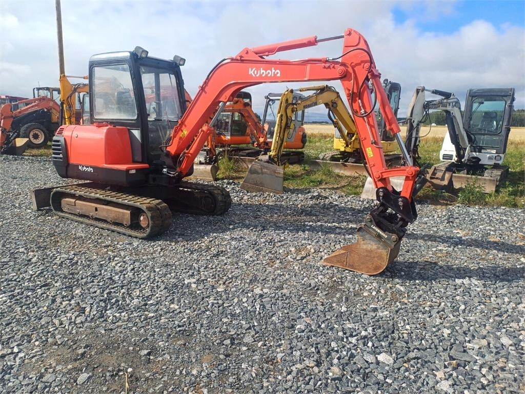 Kubota Kx121-2 - Mini bager: slika Kubota Kx121-2 - Mini bager Kubota Kx121-2 - Mini bager: slika Kubota Kx121-2 - Mini bager