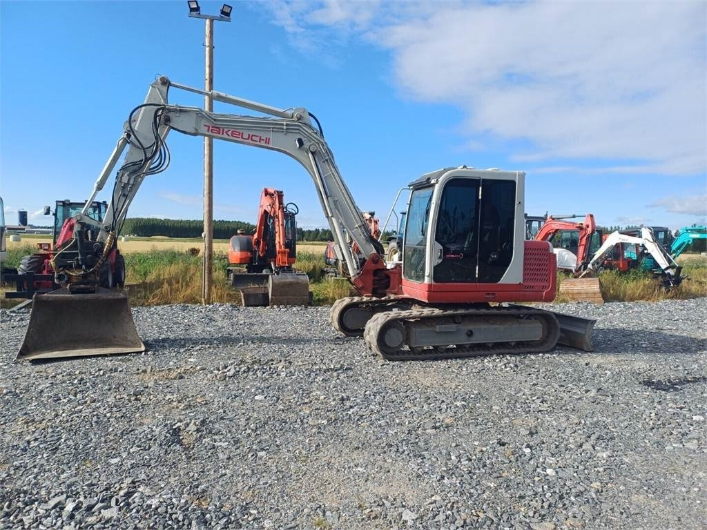 Takeuchi Tb175 Engconilla - Mini bager: slika Takeuchi Tb175 Engconilla - Mini bager Takeuchi Tb175 Engconilla - Mini bager: slika Takeuchi Tb175 Engconilla - Mini bager