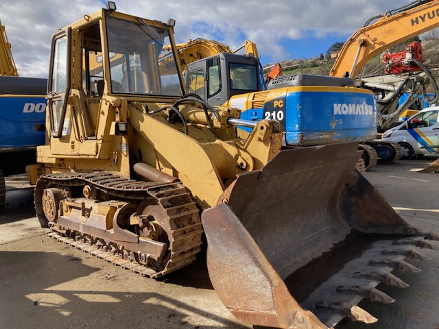 CHARGEUSE SUR CHENILLES CATERPILLAR 953 - Utovarivač gusjeničar: slika CHARGEUSE SUR CHENILLES CATERPILLAR 953 - Utovarivač gusjeničar CHARGEUSE SUR CHENILLES CATERPILLAR 953 - Utovarivač gusjeničar: slika CHARGEUSE SUR CHENILLES CATERPILLAR 953 - Utovarivač gusjeničar