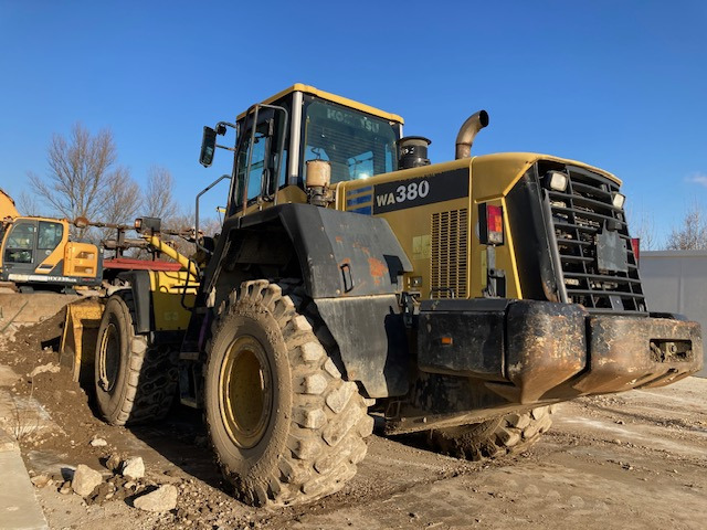 CHARGEUSE SUR PNEUS KOMATSU WA 380-5H - Utovarivač na kotačima: slika CHARGEUSE SUR PNEUS KOMATSU WA 380-5H - Utovarivač na kotačima CHARGEUSE SUR PNEUS KOMATSU WA 380-5H - Utovarivač na kotačima: slika CHARGEUSE SUR PNEUS KOMATSU WA 380-5H - Utovarivač na kotačima
