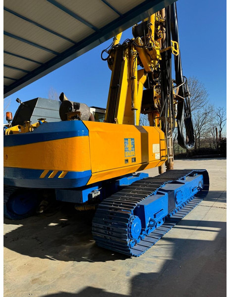 Bauer BG 18 H - Platforma za bušenje: slika Bauer BG 18 H - Platforma za bušenje Bauer BG 18 H - Platforma za bušenje: slika Bauer BG 18 H - Platforma za bušenje