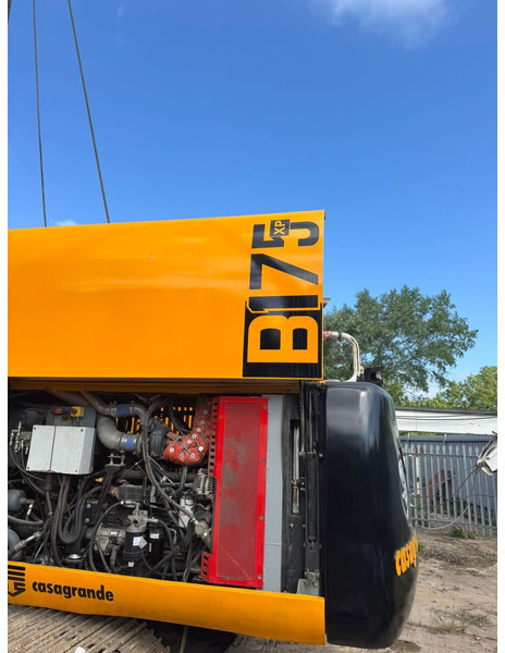 Casagrande B175 - Platforma za bušenje: slika Casagrande B175 - Platforma za bušenje Casagrande B175 - Platforma za bušenje: slika Casagrande B175 - Platforma za bušenje