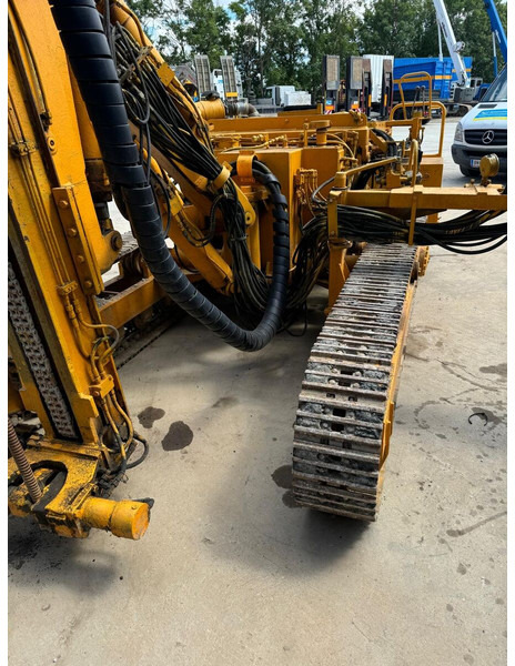 Klemm KR 805 DS - Platforma za bušenje: slika Klemm KR 805 DS - Platforma za bušenje Klemm KR 805 DS - Platforma za bušenje: slika Klemm KR 805 DS - Platforma za bušenje