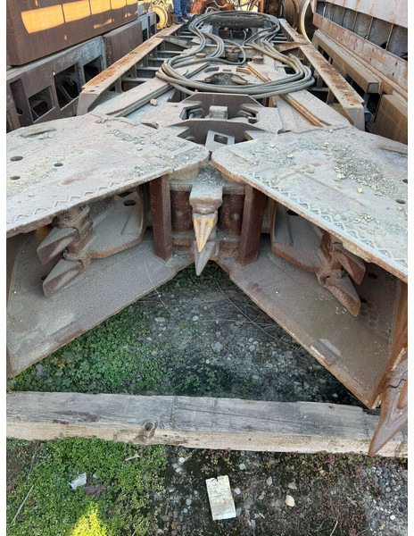 Liebherr Stein HT Diaphragm Wall Grab - Grajfer za Građevinski strojevi: slika Liebherr Stein HT Diaphragm Wall Grab - Grajfer za Građevinski strojevi Liebherr Stein HT Diaphragm Wall Grab - Grajfer za Građevinski strojevi: slika Liebherr Stein HT Diaphragm Wall Grab - Grajfer za Građevinski strojevi