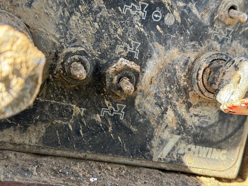 Schwing SP 750-18 - Stacionarna pumpa za beton: slika Schwing SP 750-18 - Stacionarna pumpa za beton Schwing SP 750-18 - Stacionarna pumpa za beton: slika Schwing SP 750-18 - Stacionarna pumpa za beton