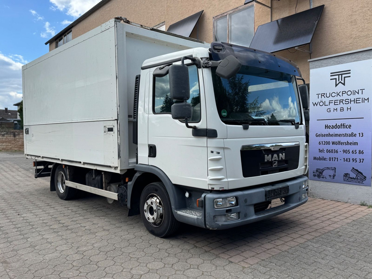 MAN TGL 8.180/2xAHK/Zertifikat/Schwenkwand - Kamion za prijevoz pića: slika MAN TGL 8.180/2xAHK/Zertifikat/Schwenkwand - Kamion za prijevoz pića MAN TGL 8.180/2xAHK/Zertifikat/Schwenkwand - Kamion za prijevoz pića: slika MAN TGL 8.180/2xAHK/Zertifikat/Schwenkwand - Kamion za prijevoz pića