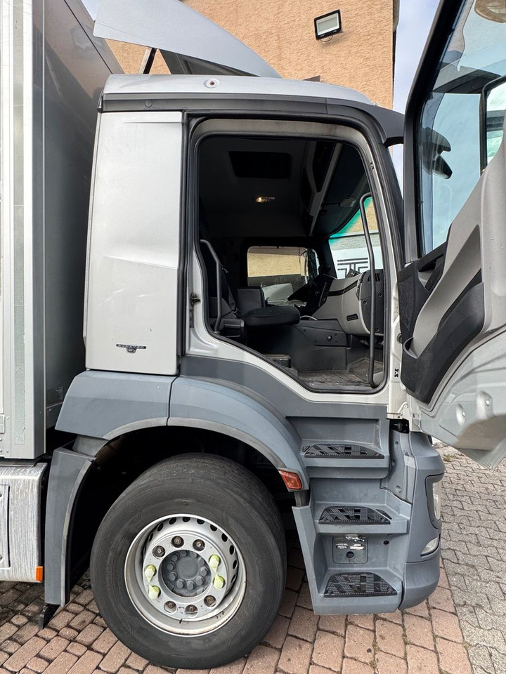 Kamion hladnjača Mercedes-Benz Antos 2540/2xLBW/Kühlung-Defekt/5instock: slika Kamion hladnjača Mercedes-Benz Antos 2540/2xLBW/Kühlung-Defekt/5instock