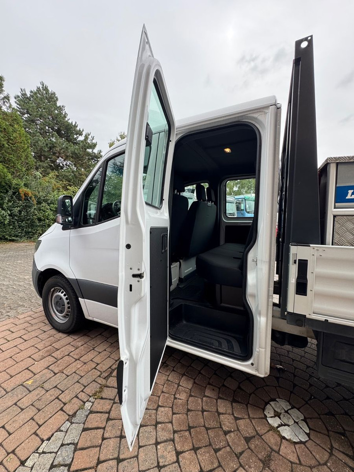 Mercedes-Benz Sprinter 315 CDI/Doka/Sitzheiz. - Dostavno vozilo s ravnom platformom: slika Mercedes-Benz Sprinter 315 CDI/Doka/Sitzheiz. - Dostavno vozilo s ravnom platformom Mercedes-Benz Sprinter 315 CDI/Doka/Sitzheiz. - Dostavno vozilo s ravnom platformom: slika Mercedes-Benz Sprinter 315 CDI/Doka/Sitzheiz. - Dostavno vozilo s ravnom platformom