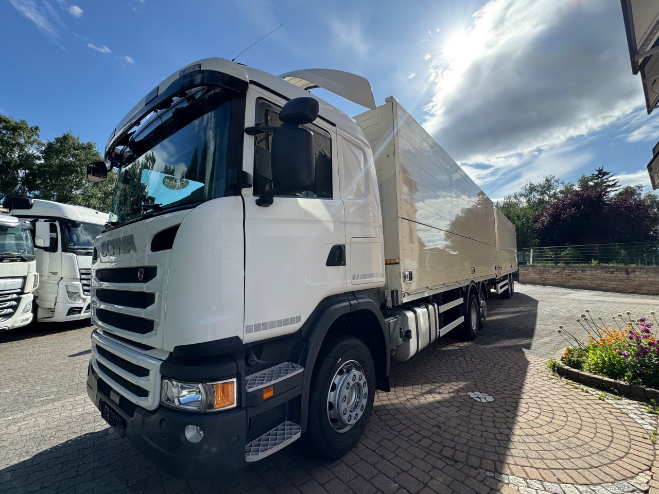 Scania G410/Lenk-Lift/2xLBW/inkl. Anhänger/Tüv-neu - Kamion za prijevoz pića: slika Scania G410/Lenk-Lift/2xLBW/inkl. Anhänger/Tüv-neu - Kamion za prijevoz pića Scania G410/Lenk-Lift/2xLBW/inkl. Anhänger/Tüv-neu - Kamion za prijevoz pića: slika Scania G410/Lenk-Lift/2xLBW/inkl. Anhänger/Tüv-neu - Kamion za prijevoz pića
