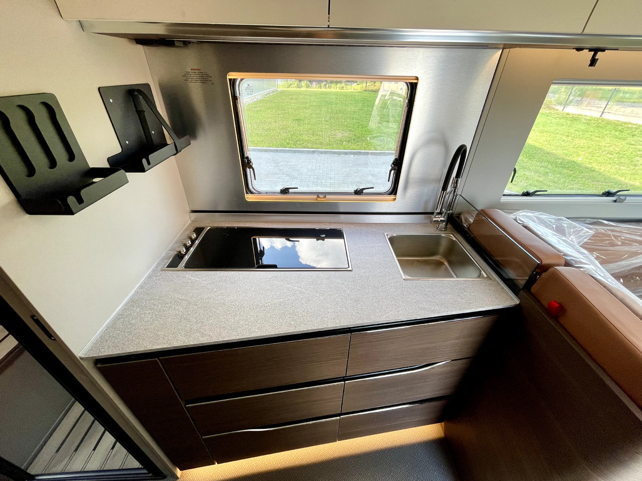 Adria Super Sonic 890 LC - Integrirani kamper: slika Adria Super Sonic 890 LC - Integrirani kamper Adria Super Sonic 890 LC - Integrirani kamper: slika Adria Super Sonic 890 LC - Integrirani kamper