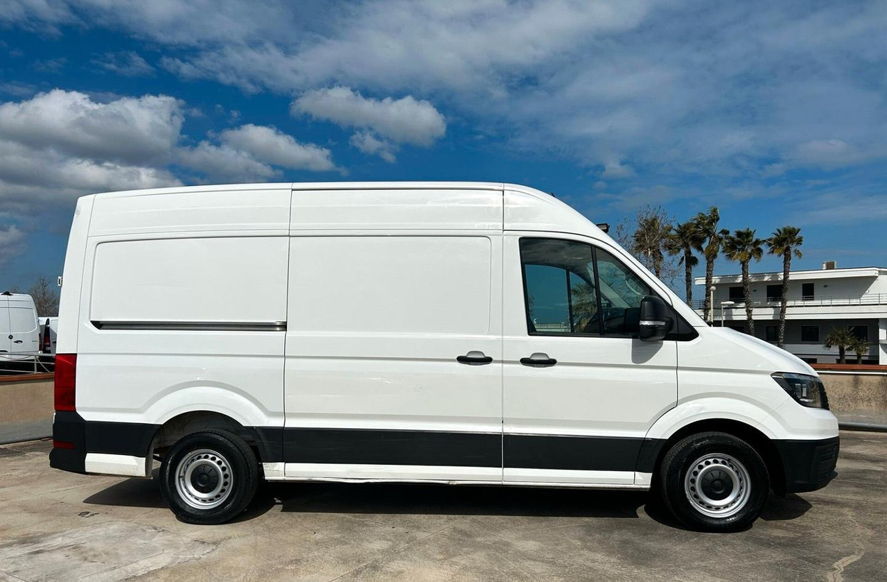 Volkswagen Crafter Furgone 2.0 Tdi 143 cv L2H2 - Furgon: slika Volkswagen Crafter Furgone 2.0 Tdi 143 cv L2H2 - Furgon Volkswagen Crafter Furgone 2.0 Tdi 143 cv L2H2 - Furgon: slika Volkswagen Crafter Furgone 2.0 Tdi 143 cv L2H2 - Furgon
