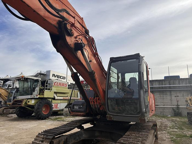 Hitachi ZX180 - Bager gusjeničar: slika Hitachi ZX180 - Bager gusjeničar Hitachi ZX180 - Bager gusjeničar: slika Hitachi ZX180 - Bager gusjeničar