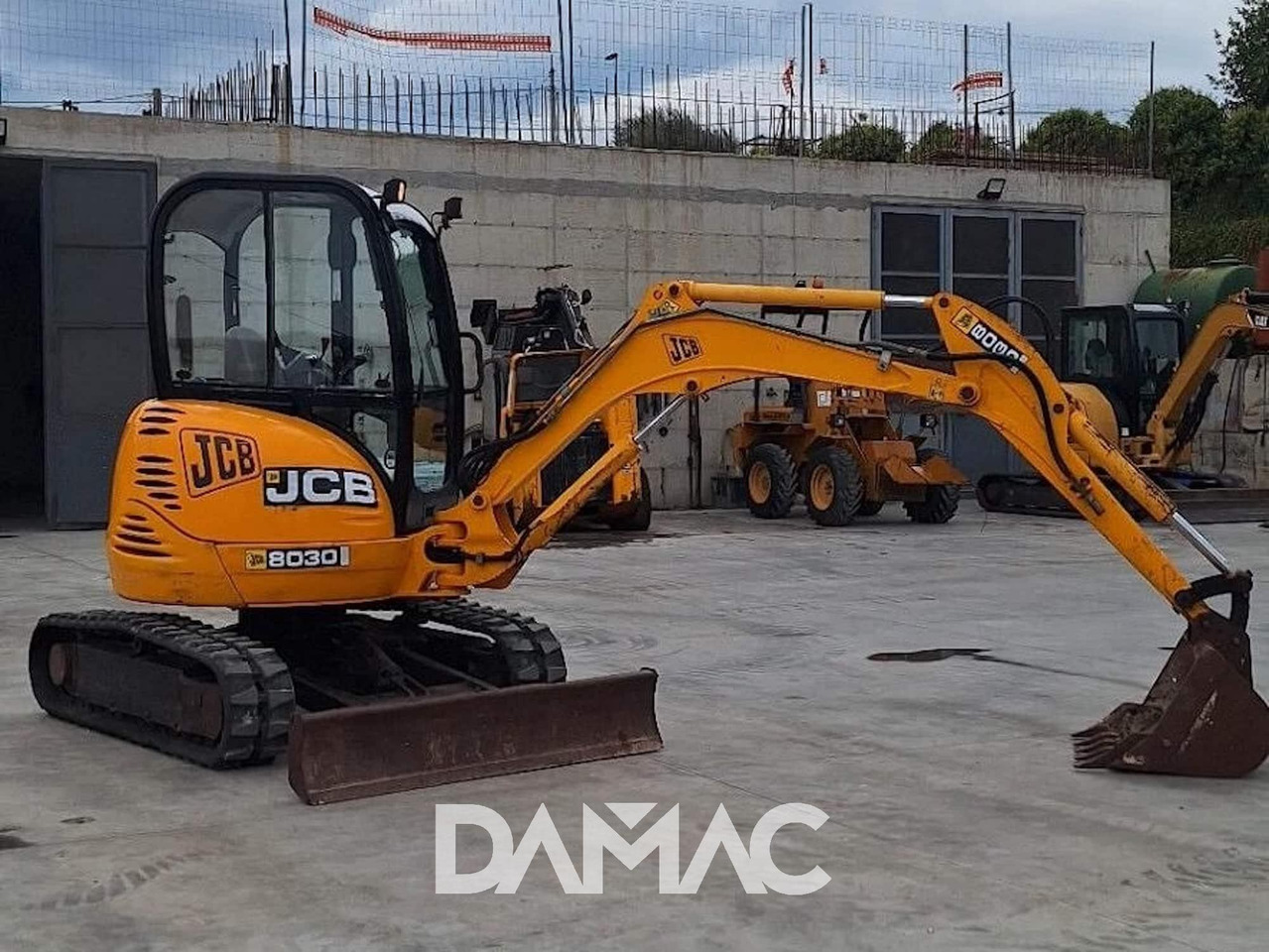 JCB 8030ZTS - Mini bager: slika JCB 8030ZTS - Mini bager JCB 8030ZTS - Mini bager: slika JCB 8030ZTS - Mini bager