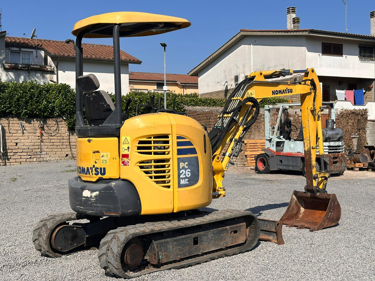 KOMATSU PC26MR-3 - Mini bager: slika KOMATSU PC26MR-3 - Mini bager KOMATSU PC26MR-3 - Mini bager: slika KOMATSU PC26MR-3 - Mini bager