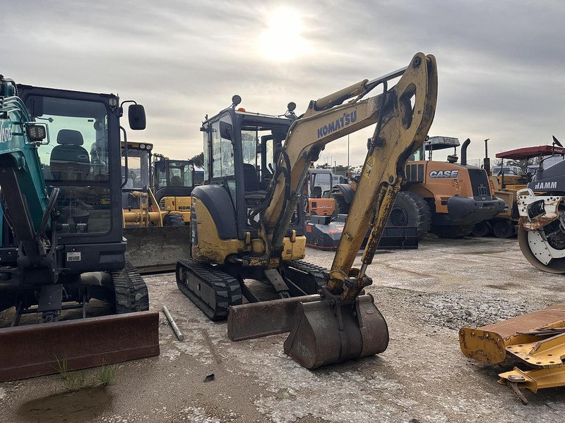 Komatsu PC30 - Mini bager: slika Komatsu PC30 - Mini bager Komatsu PC30 - Mini bager: slika Komatsu PC30 - Mini bager