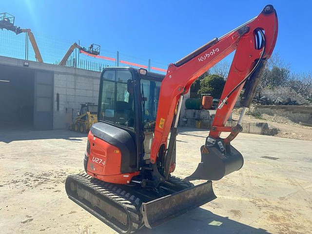 Kubota U27-4 - Mini bager: slika Kubota U27-4 - Mini bager Kubota U27-4 - Mini bager: slika Kubota U27-4 - Mini bager
