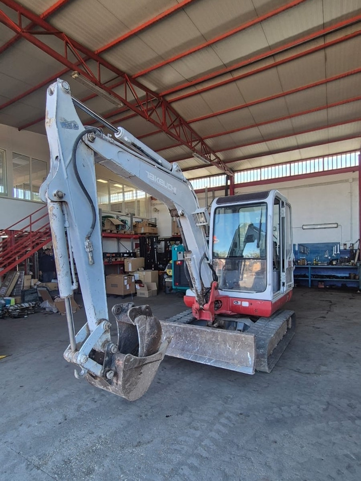 TAKEUCHI TB135 - Mini bager: slika TAKEUCHI TB135 - Mini bager TAKEUCHI TB135 - Mini bager: slika TAKEUCHI TB135 - Mini bager