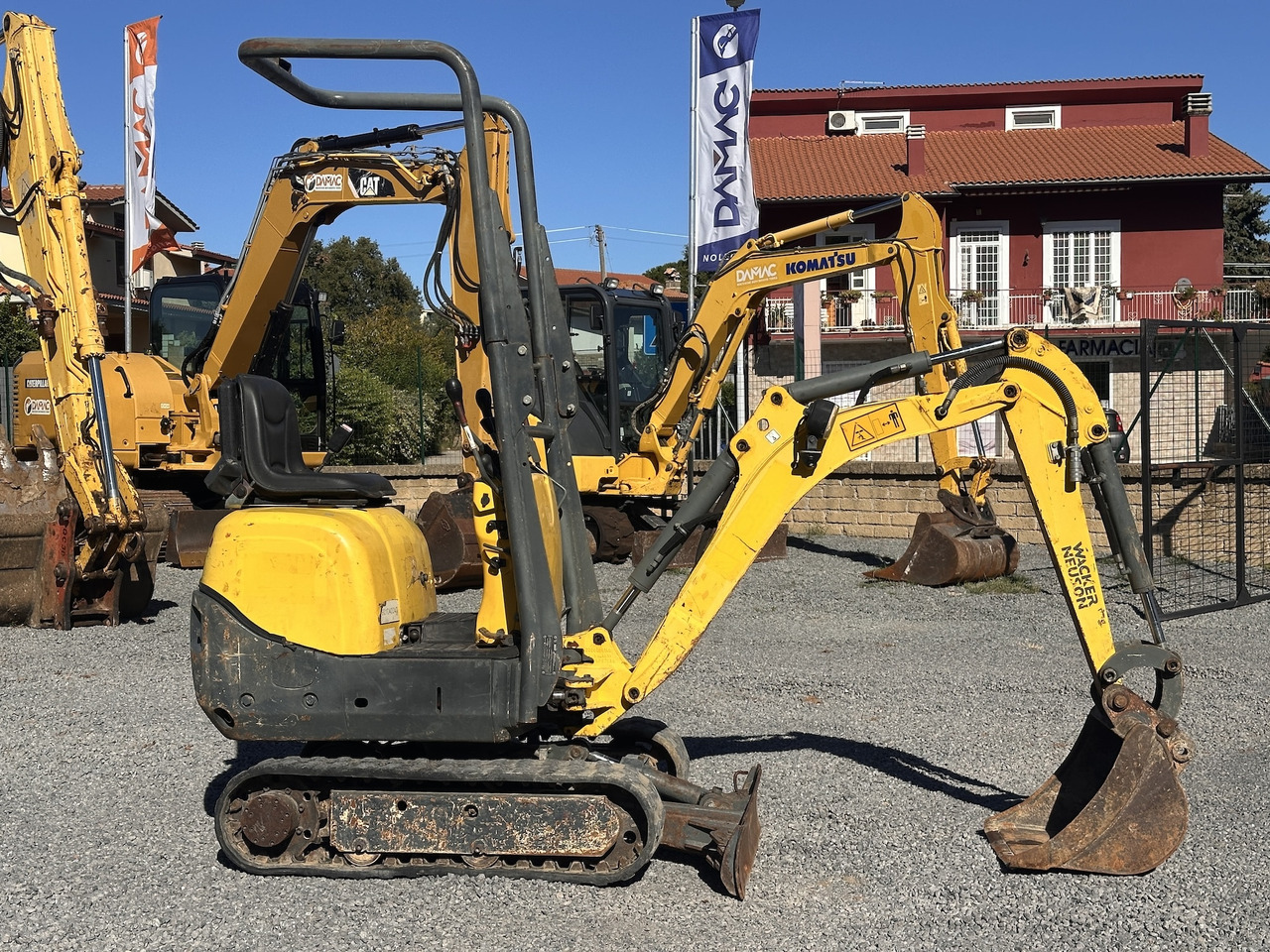 WACKER NEUSON E08-01 - Mini bager: slika WACKER NEUSON E08-01 - Mini bager WACKER NEUSON E08-01 - Mini bager: slika WACKER NEUSON E08-01 - Mini bager