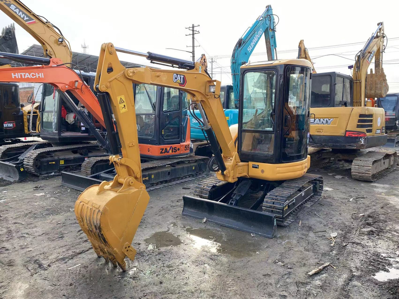 CATERPILLAR 303.5 - Bager gusjeničar: slika CATERPILLAR 303.5 - Bager gusjeničar CATERPILLAR 303.5 - Bager gusjeničar: slika CATERPILLAR 303.5 - Bager gusjeničar
