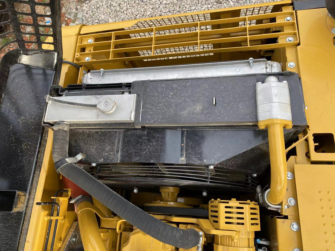 Bager gusjeničar CATERPILLAR 329D: slika Bager gusjeničar CATERPILLAR 329D