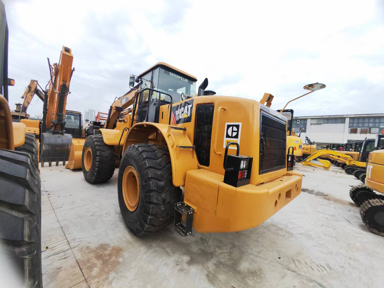 CATERPILLAR 950G - Utovarivač na kotačima: slika CATERPILLAR 950G - Utovarivač na kotačima CATERPILLAR 950G - Utovarivač na kotačima: slika CATERPILLAR 950G - Utovarivač na kotačima