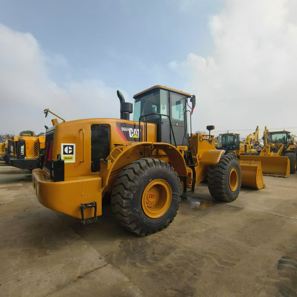 CATERPILLAR 966H - Utovarivač na kotačima: slika CATERPILLAR 966H - Utovarivač na kotačima CATERPILLAR 966H - Utovarivač na kotačima: slika CATERPILLAR 966H - Utovarivač na kotačima